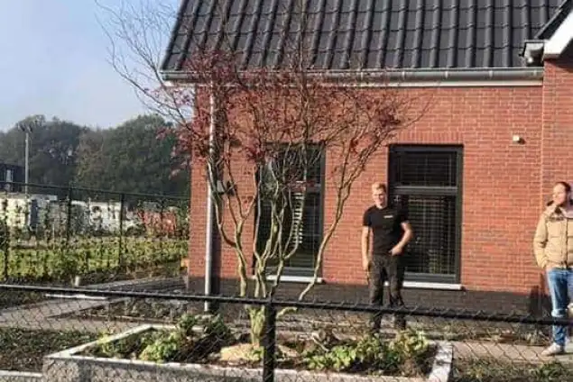 images/0000nieuws/2020/rode-esdoorn-met-sfeer-verlichting-10-635x424-c1b
