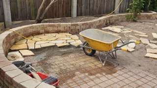 flagstone leggen terras yellow brasil  eindhoven tuinmuurtje pilestone 2