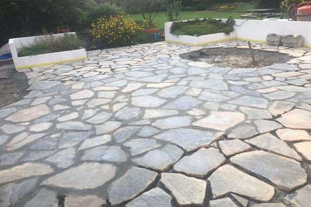 Flagstone zetwerk plaatsen van flagstone in Eerbeek vlakbij Apeldoorn