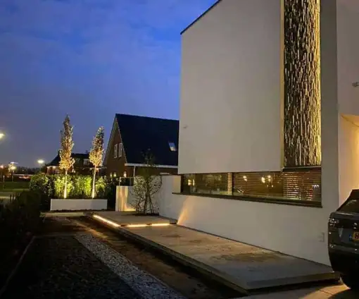 images/0000nieuws/liem-vlinderbeton/moderne-tuin-aanleggen-met-adezz-producten.-tilburg-510x424-b18