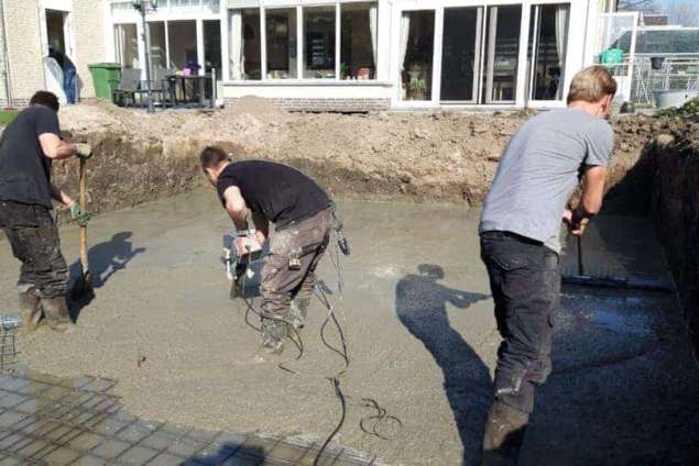 images/001-tuinaanleg-ettenleur/koivijver/welke-vakman-maakt-koivijvers(1)-635x424-67c