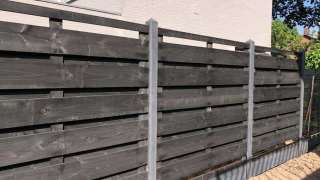 images/001-tuinaanleg-ettenleur/schutting-van-douglas-planken/plaatsen-van-douglas-schutting-zwarte-kleur-Tilburg-320x180-663