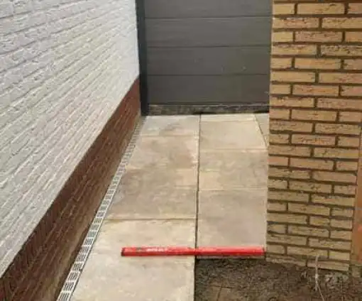 images/001-tuinaanleg-ettenleur/thorn-26-1-2020/French-Vintage-Sand-OUTDOOR-keramische-tegels-aanleggen-tuin-thorn-eindhoven-waalre-valkenswaard-hoe-keramische-tegels-leggen-510x424-f86