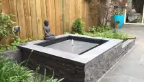 images/001-tuinaanleg-ettenleur/waalre/Tuin-aanleggen-hoveniers-bedrijf-ervaring-met-keramische-tegels(1)-210x119-b9a