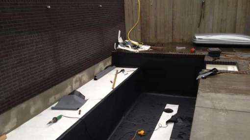 aanleggen zwemvijver