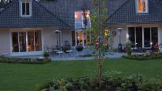 grasmaaien grasbemesten graskantjes steken snoeien tulpenboom 